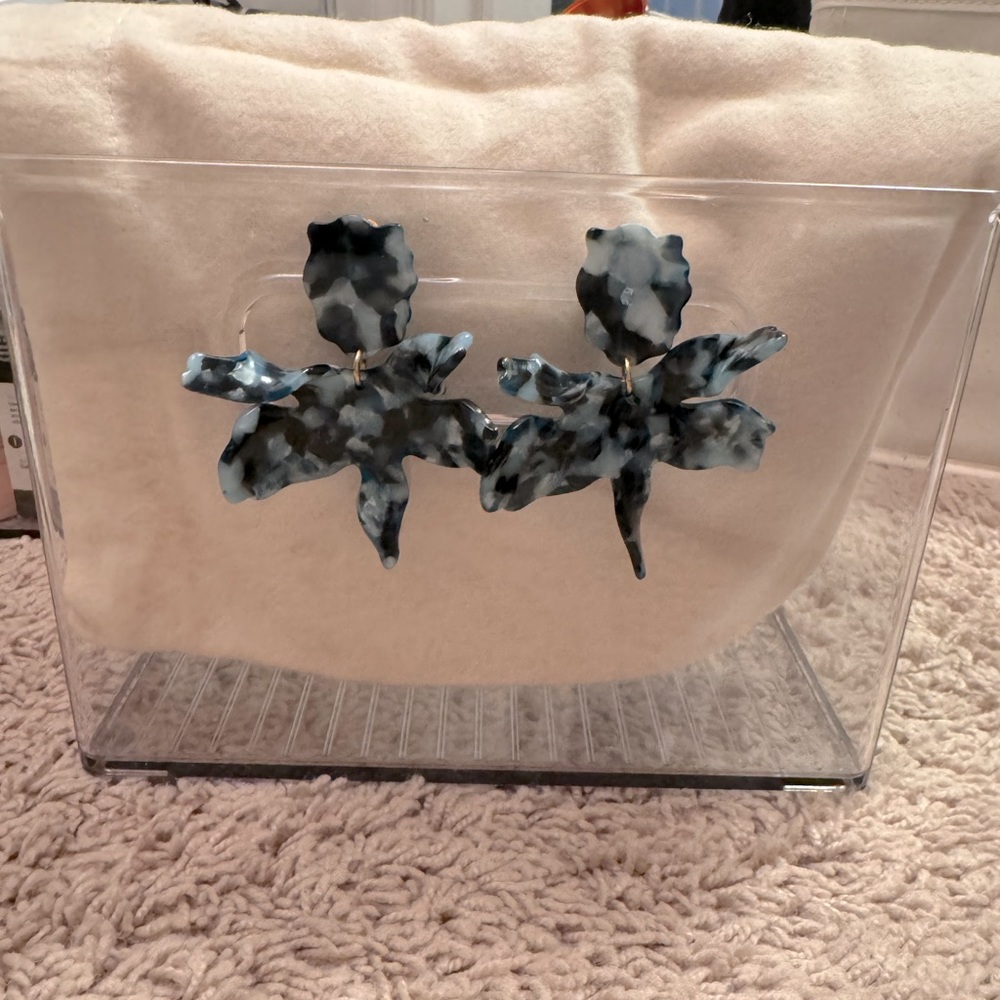 Lele Sadoughi clip on acrylic Lily earrings